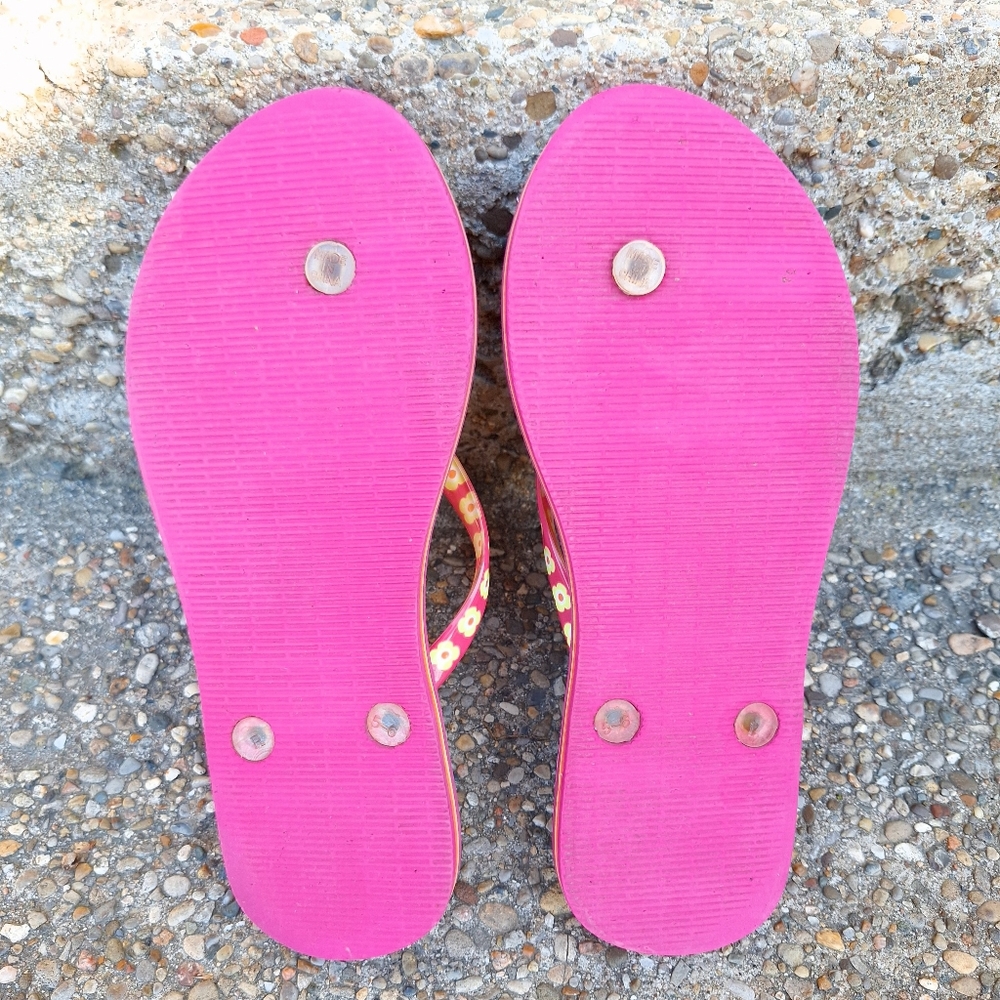 5-6 womens Vera Bradley flip flops - Picture 7 of 9
